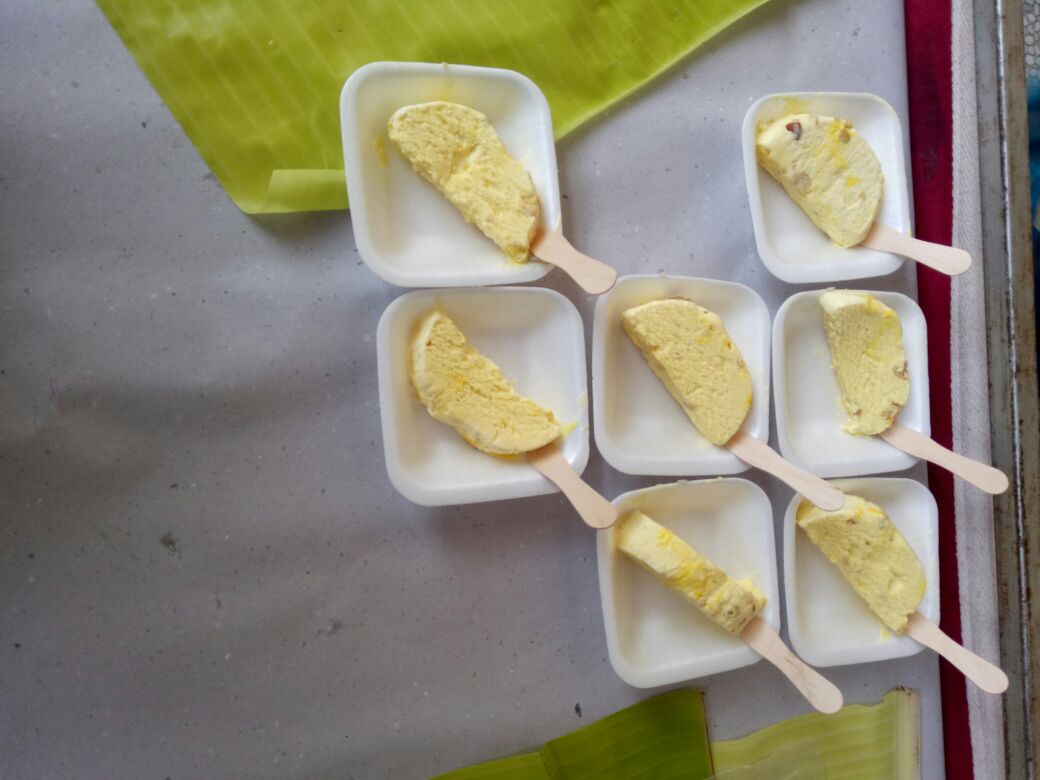 Cutting Ice Creams Stall